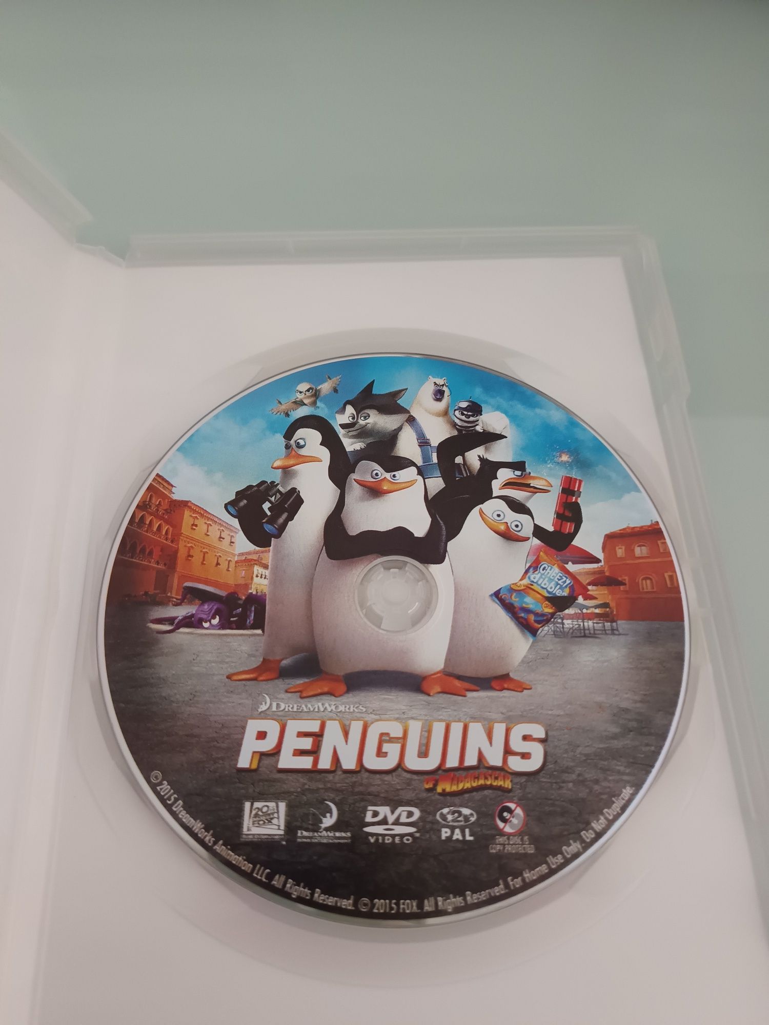 DVD os pinguins    .