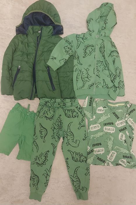 Куртка та Костюм з динозаврами
