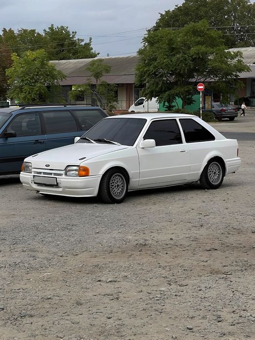 Ford Escort 1989