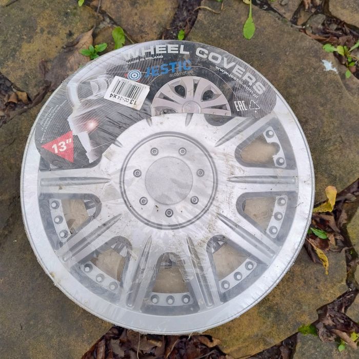 Ковпаки нові 13"