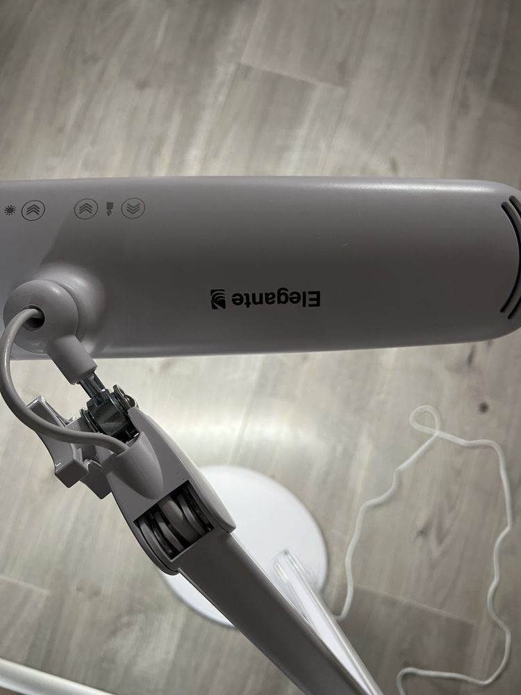Lampa warsztatowa ELEGANTE 801 H 6D z podstawką