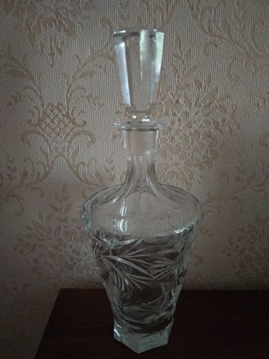 Продам штоф графин хрустальный "Борис"