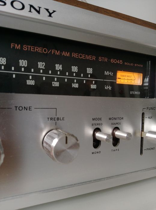 Sony 1971 r. str-6045 amplituner