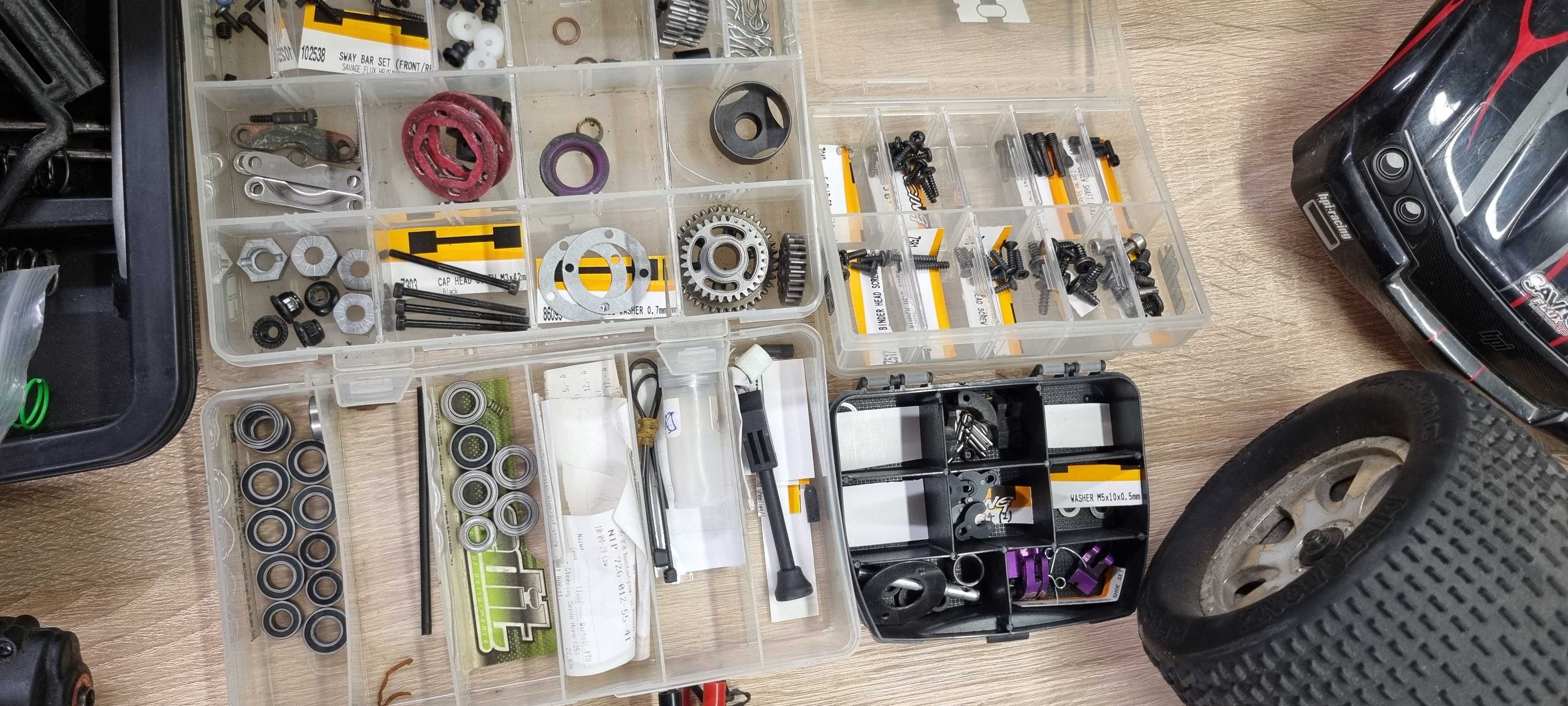 HPI Savage 4.6 + dużo części tuning