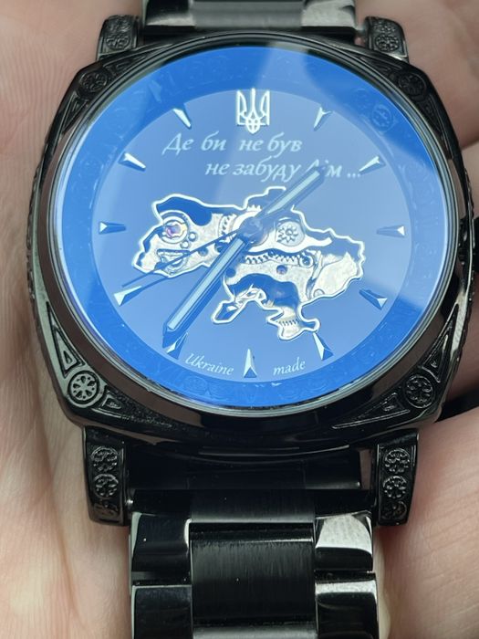 Продам механічний годинник