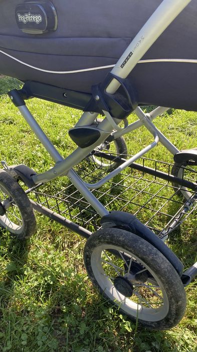 Дитячий візочок