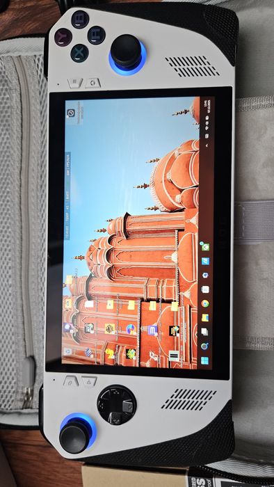 Duży zestaw konsola komputer Asus Rog Ally Z1 Extreme  bateria  76Wh