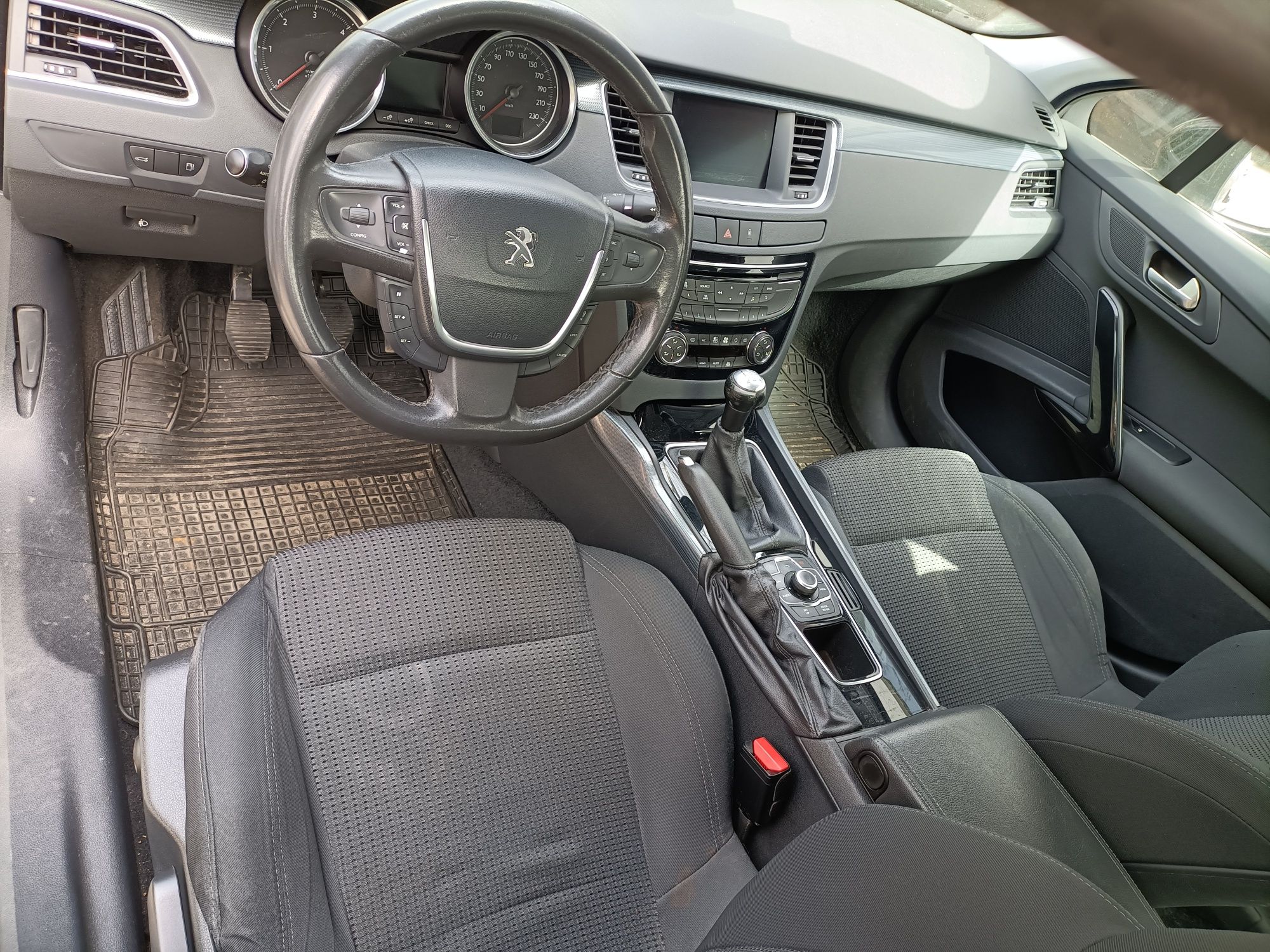 Peugeot 508 1.6 e-HDi sedan 2012r