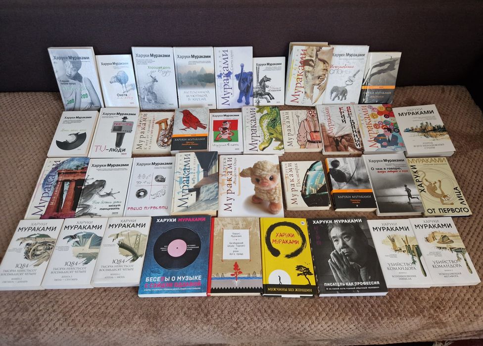 34 книги Харукі Муракамі, повна колекція творів
