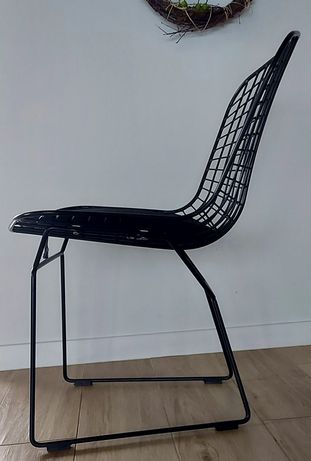 Krzesło metalowe loft czarne z poduszką