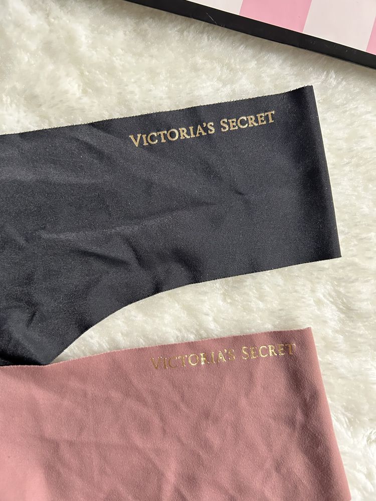 Victoria’s Secret nowe majtki M stringi beszwowe oryginalne logo