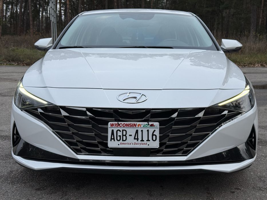 Hyundai Elantra 2021