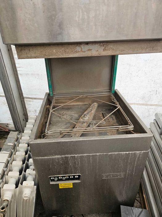 Zmywarka kapturowa gastronomiczna Silanos