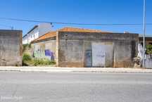 Armazém com 101m2 em Peniche