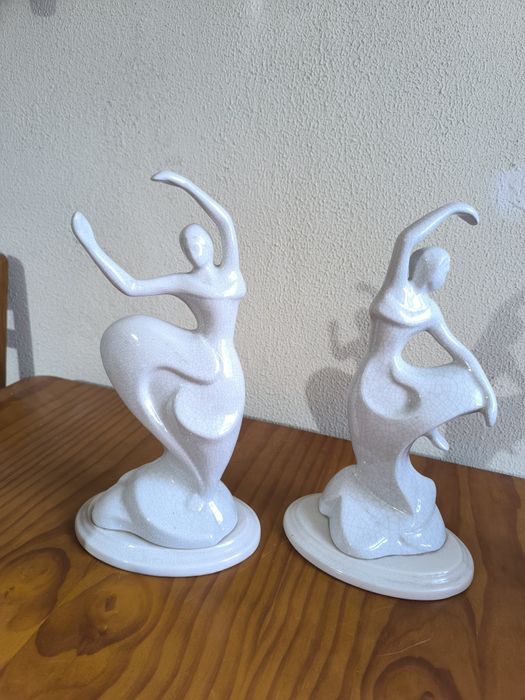 Conjunto estatuetas bailarinas