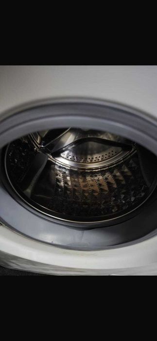 Máquina de lavar roupa LG — 9kg, Inverter, como nova e com garantia