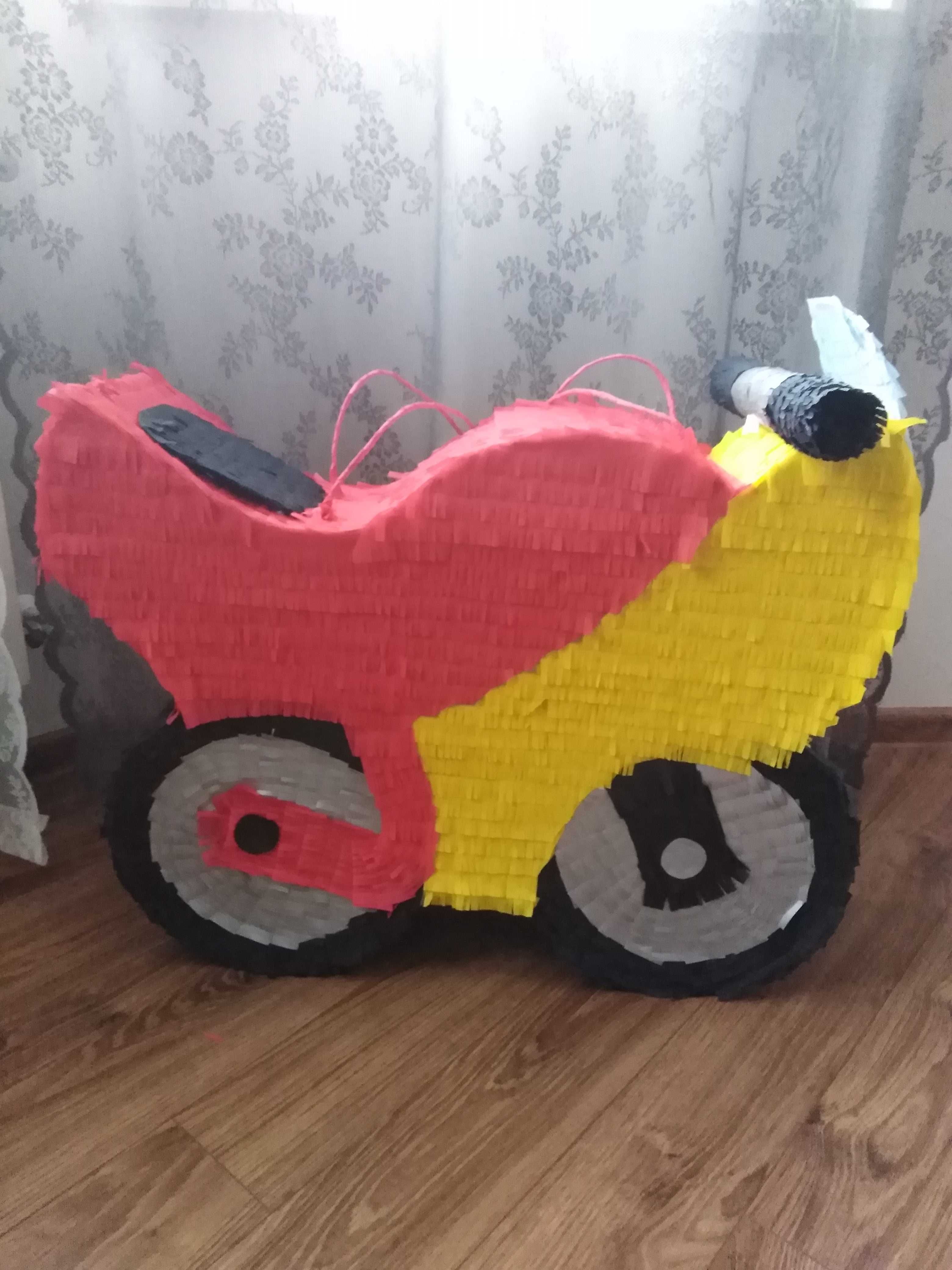 Piniata motor XXL +kij dostępna