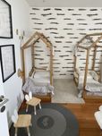 Cama de casinha em madeira maciça de carvalho