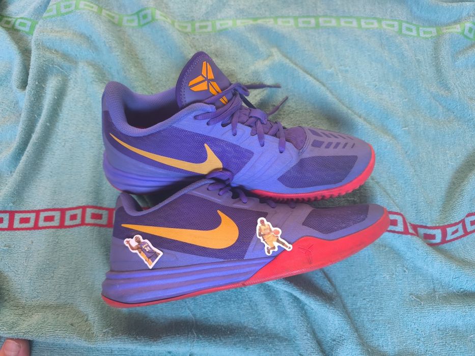 Баскетбольні кросівки Nike Kobe