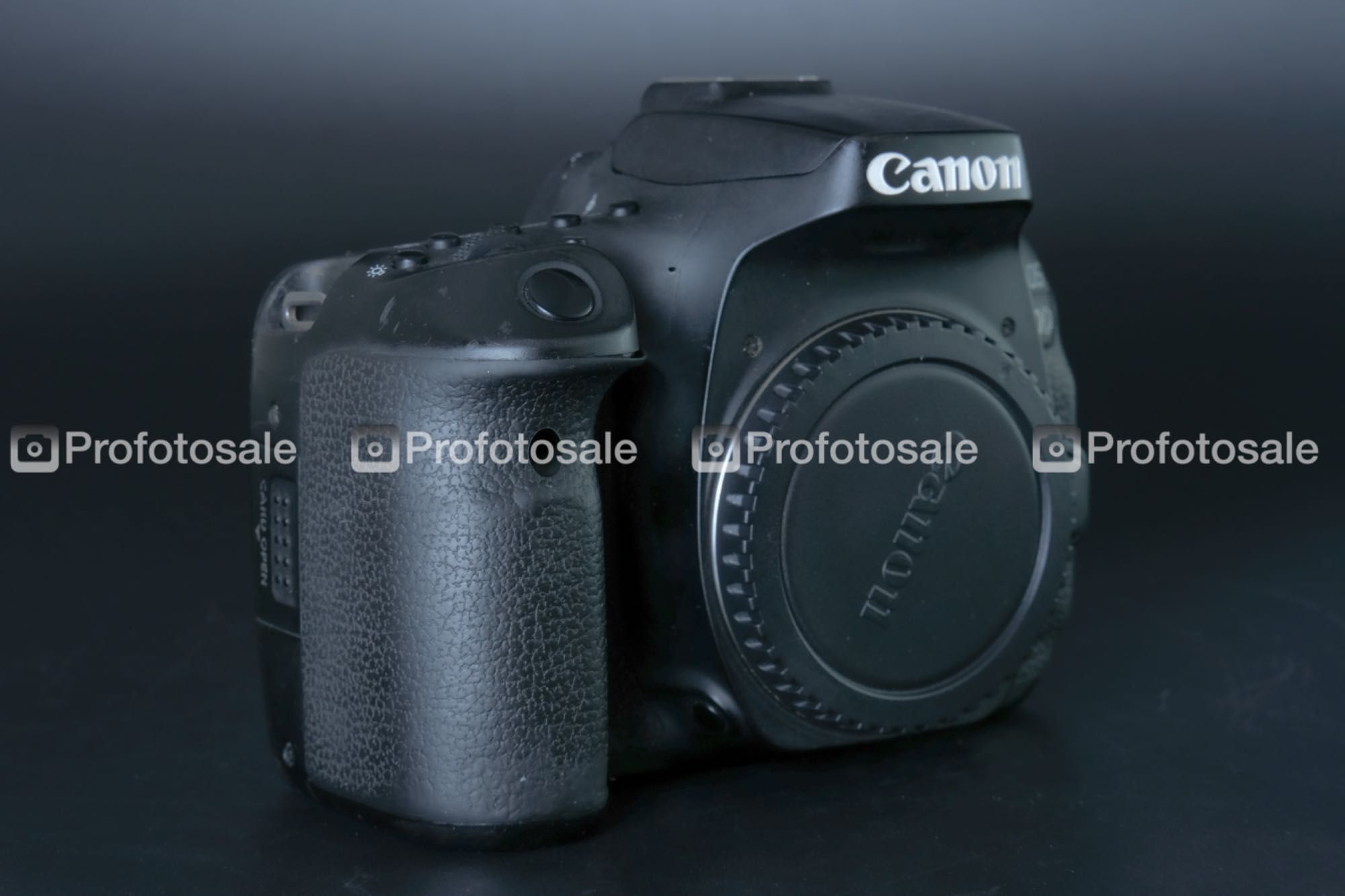 Фотоапарат Canon EOS 90D