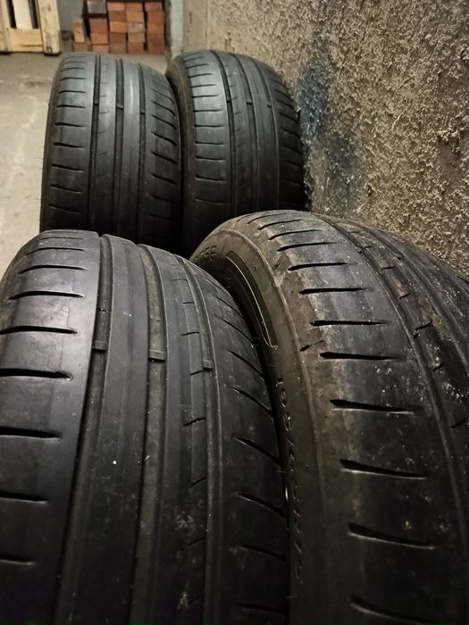 4x Dunlop Sport BluResponse 195/65R15 DOT 2021 letnie