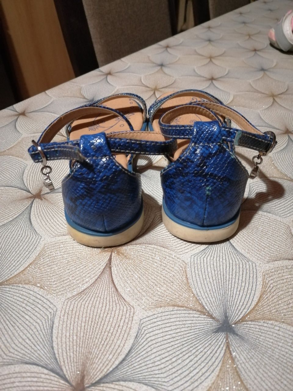 Sandały niebieskie
