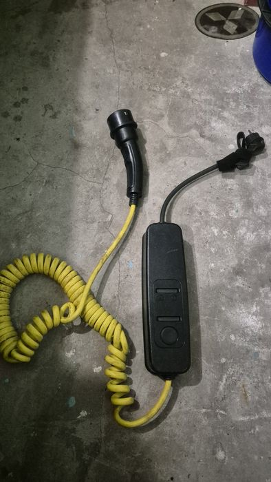 Зарядка для електромобіля