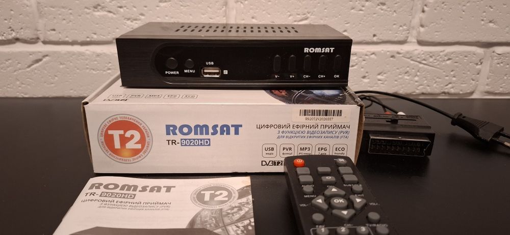Тюнер Romsat 9020HD