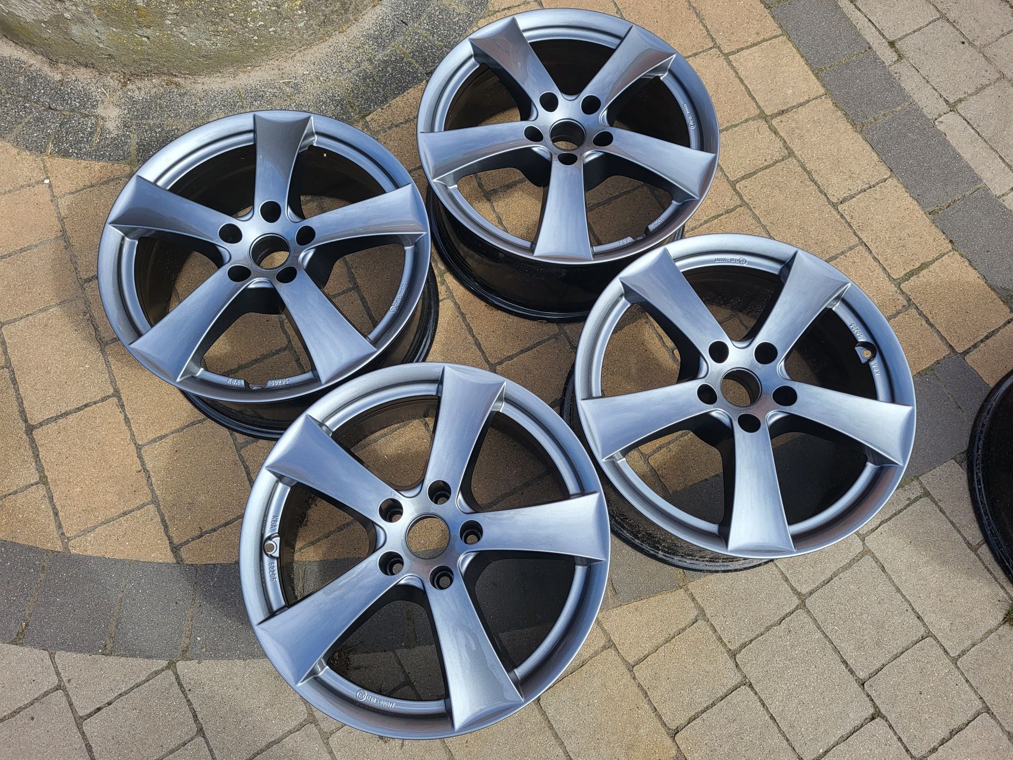 Alufelgi Dezent Germany 5x112 7,5Jx17 et27 cb66.6mm grafitowe