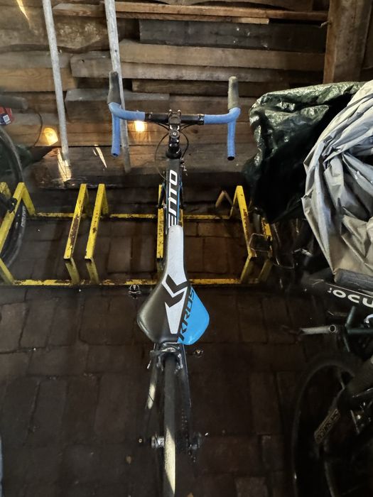 Kross Vento 2.0 z pedałami Shimano