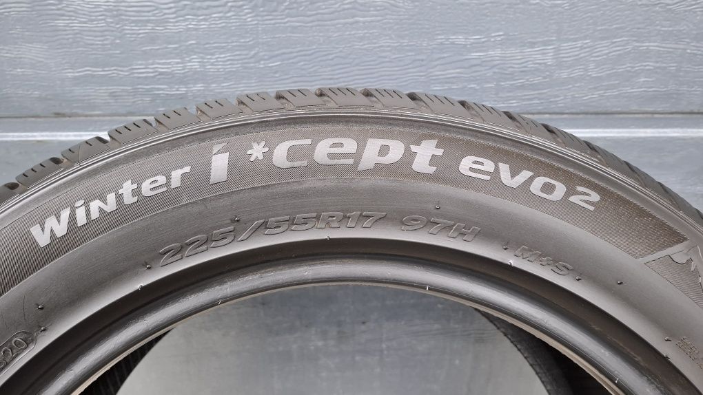 Hankook 225/55 R17 Winter Icept Evo 2