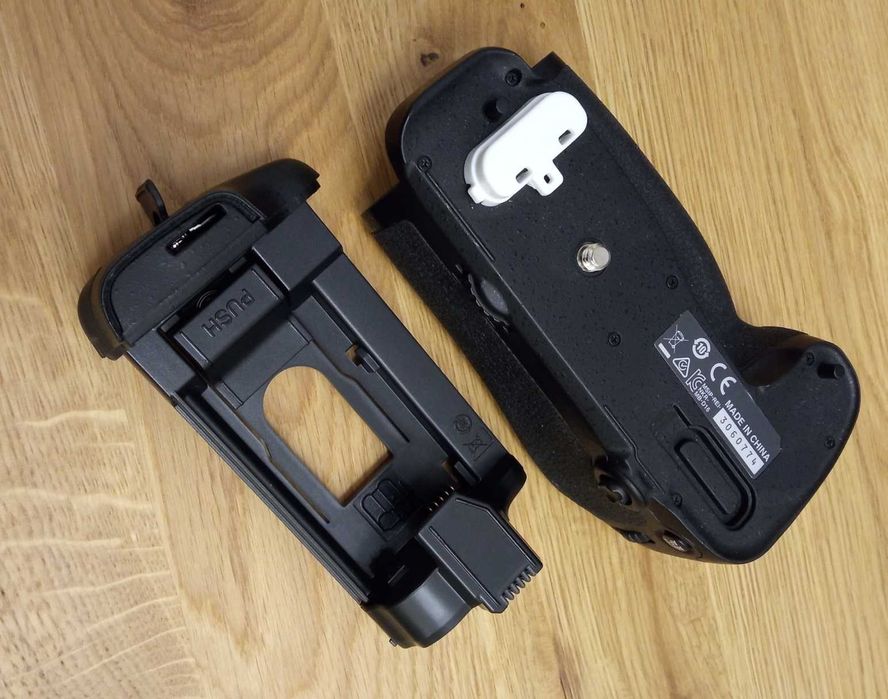 Grip, Battery Pack Nikon MB-D16 (D750)
