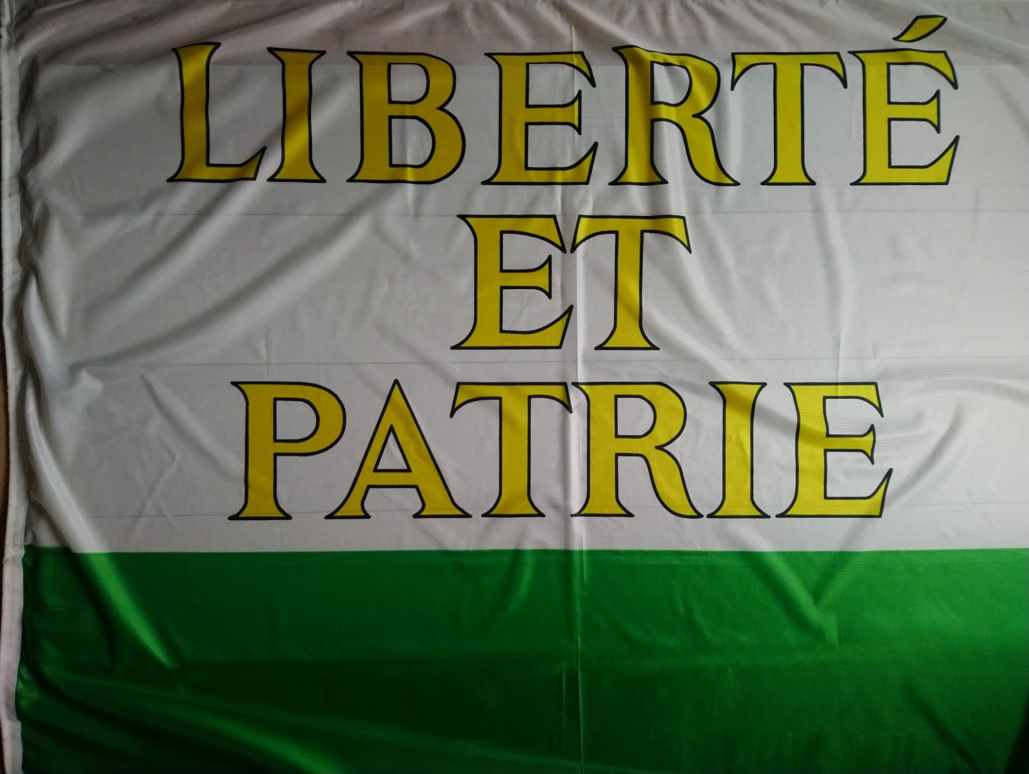 Плакат банер прапор Liberte et Patrie 145×150 см