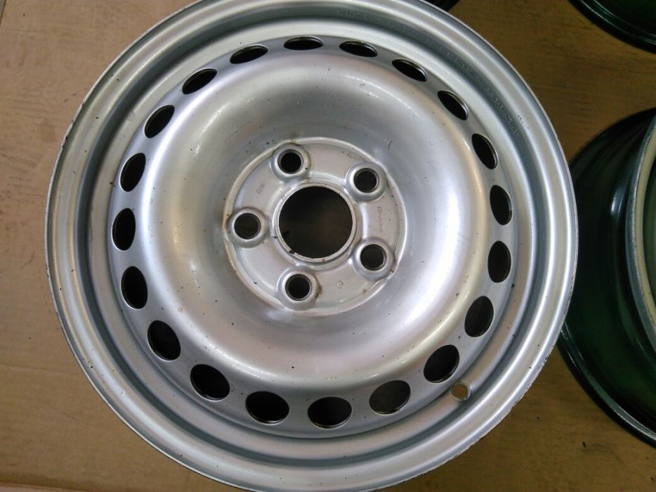 Felgi stalowe 16" 5x120 6,5x16  ET 51  VW T5