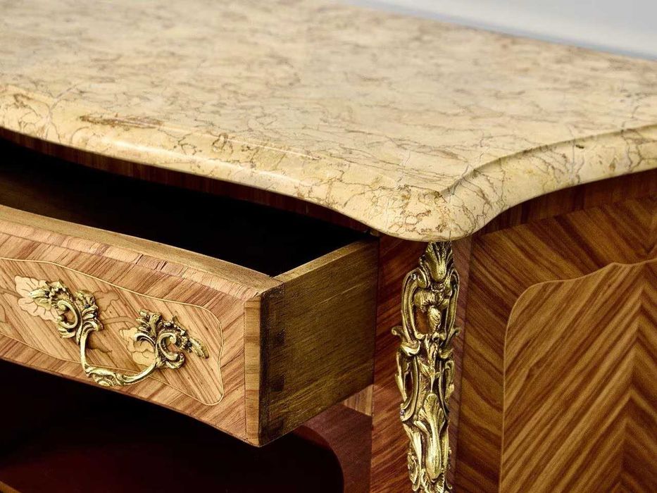Секретер у стилі Людовика XV