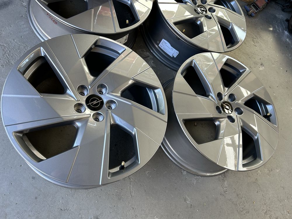 Felgi opel grandland 5x108 R19 ET50 peugeot