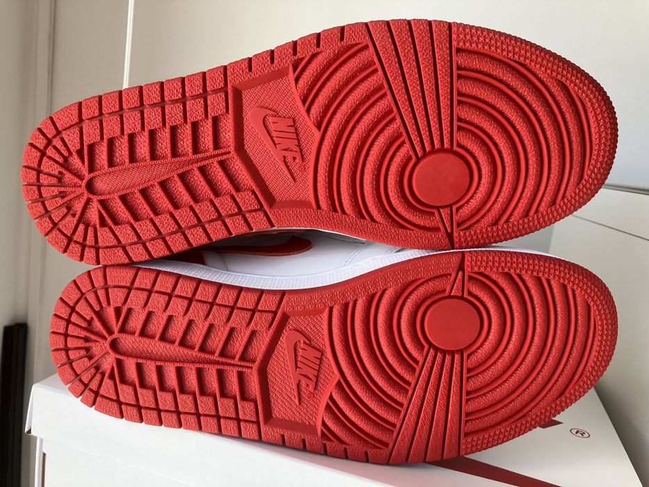 Nike Air Jordan 1   Retro High OG University Red