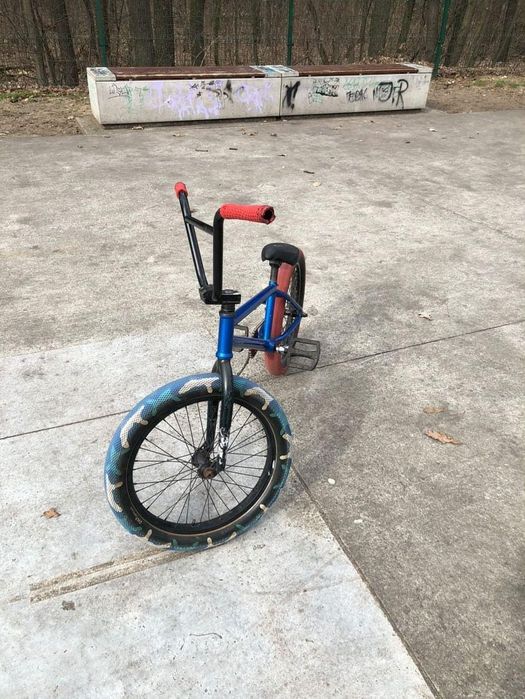 Parkowy BMX w dobrym stanie