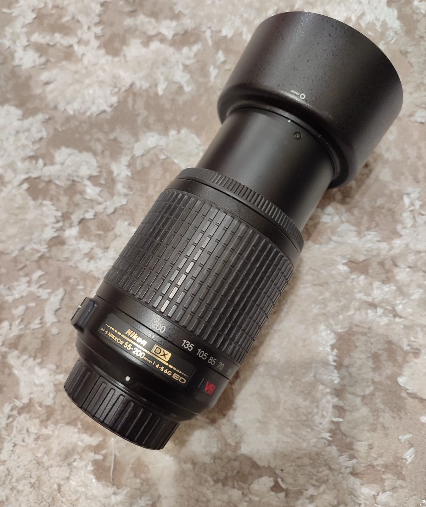 Об'єктив Nikkor 55-200mm 1:4-5,6G ED VR