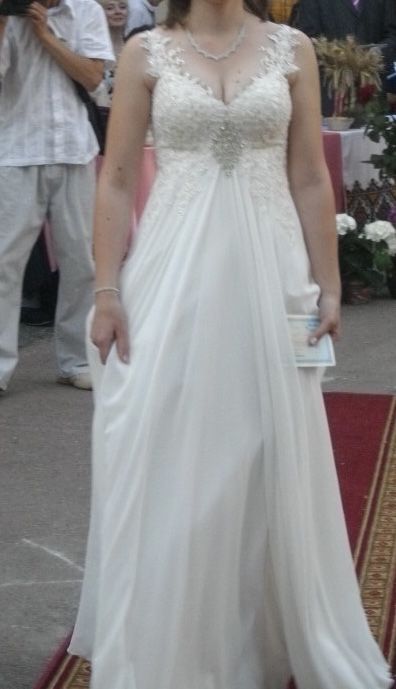 Сукня на весілля,випуск або якесь інше свято