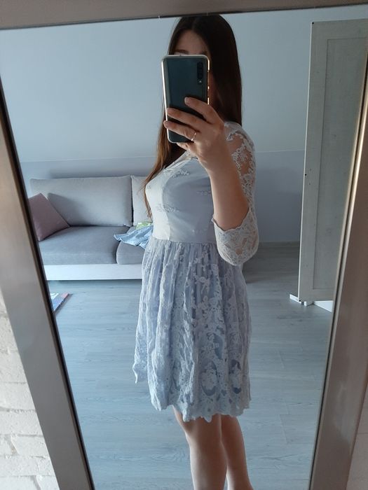 Sukienka koronkowa rozkloszowana boho