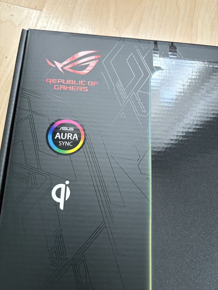 Asus ROG Balteus QI rgb gaming pad + gwar 12/2026