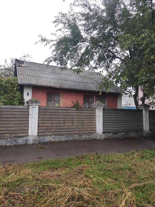 Продажа повноцінного  будинка по вул.Добровольського р-н 700 Річчя