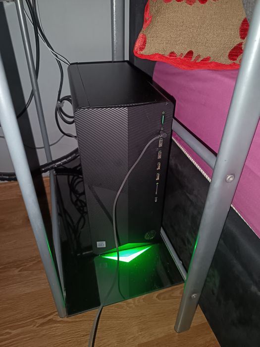 Computador HP TG01-1012np ainda na garantia