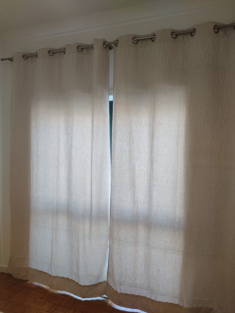 Par de Cortinas espessas