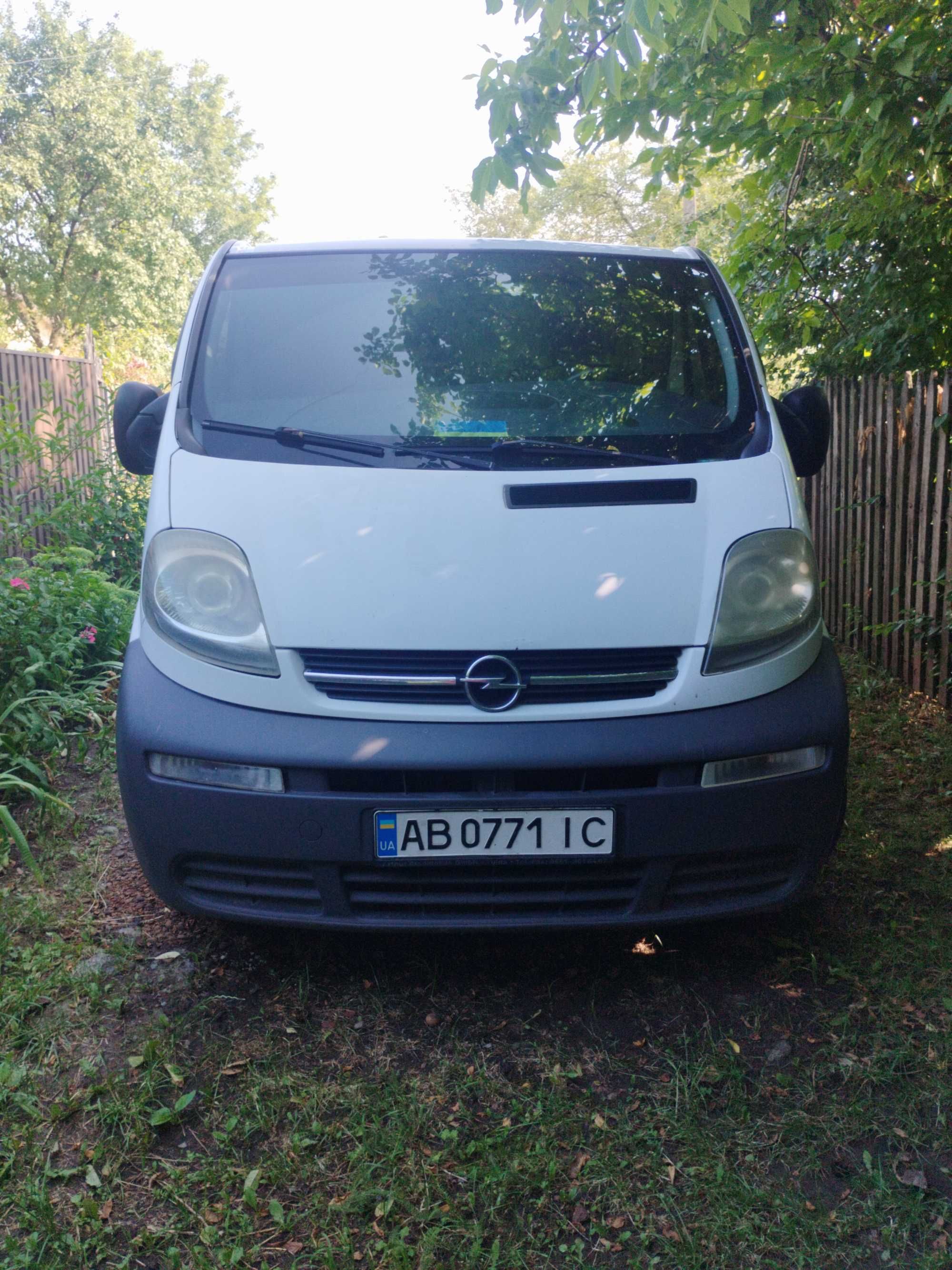 Терміново продам Opel Vivaro