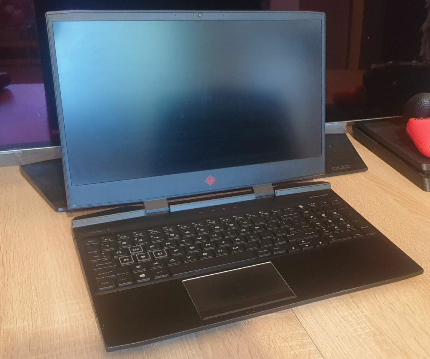 Sprzedam uszkodzona plyta główna z gamingowego laptopa HP Omen 15