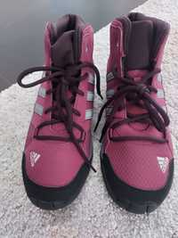 Buty Adidas Traxion NOWE r. 38