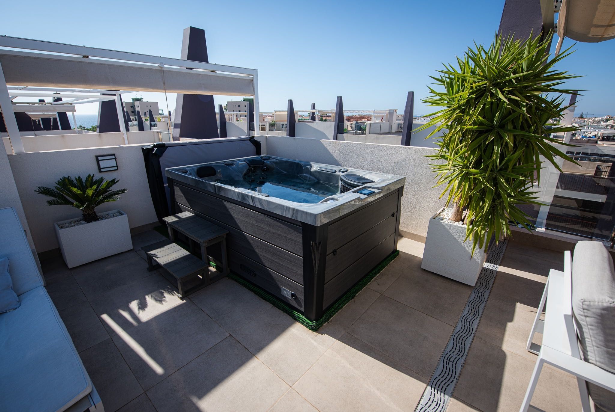 NEW Jacuzzi ogrodowe spa TOPAZ PlatinumSpas 3-os. wodospad ozonator