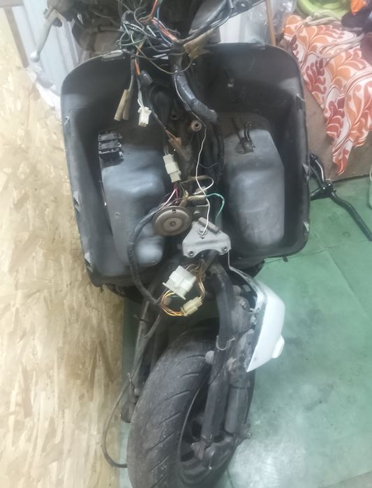 Мотоцикл honda lead